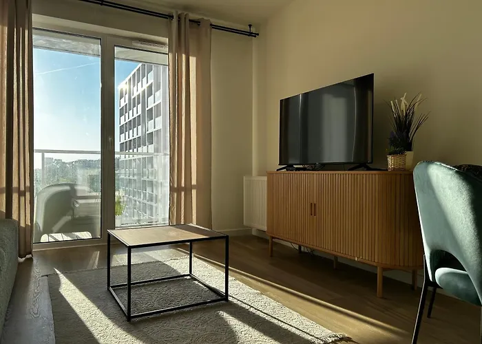 Komfortowy Apartament Z Balkonem I Parkingiem