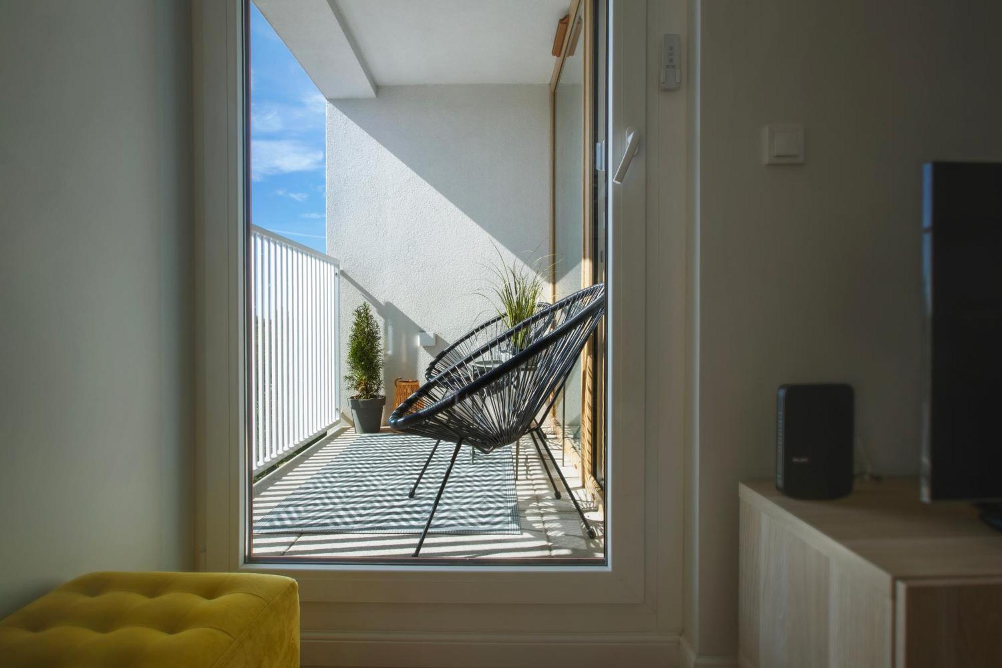 Apartment Komfortowy Z Balkonem I Parkingiem