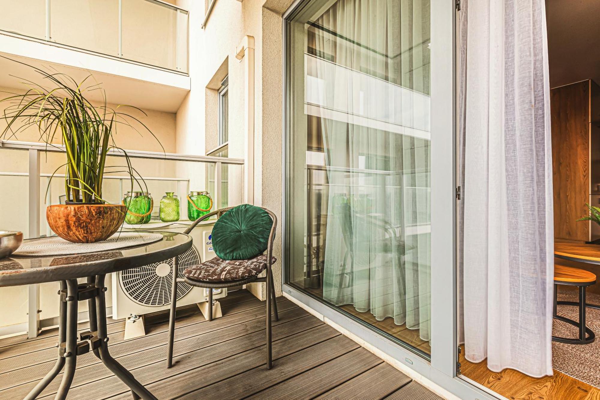 Komfortowy Z Balkonem I Parkingiem Apartment *