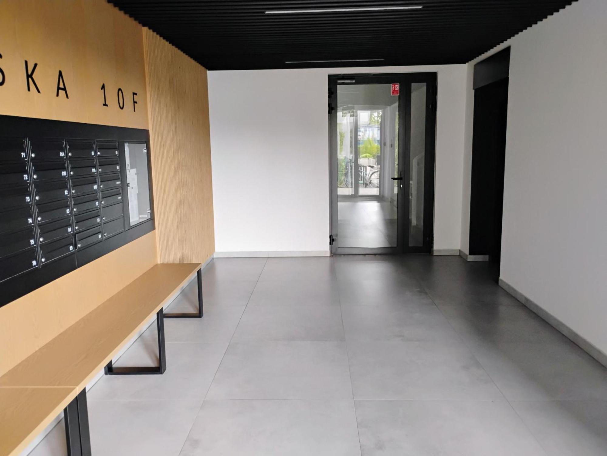 Komfortowy Z Balkonem I Parkingiem Apartment