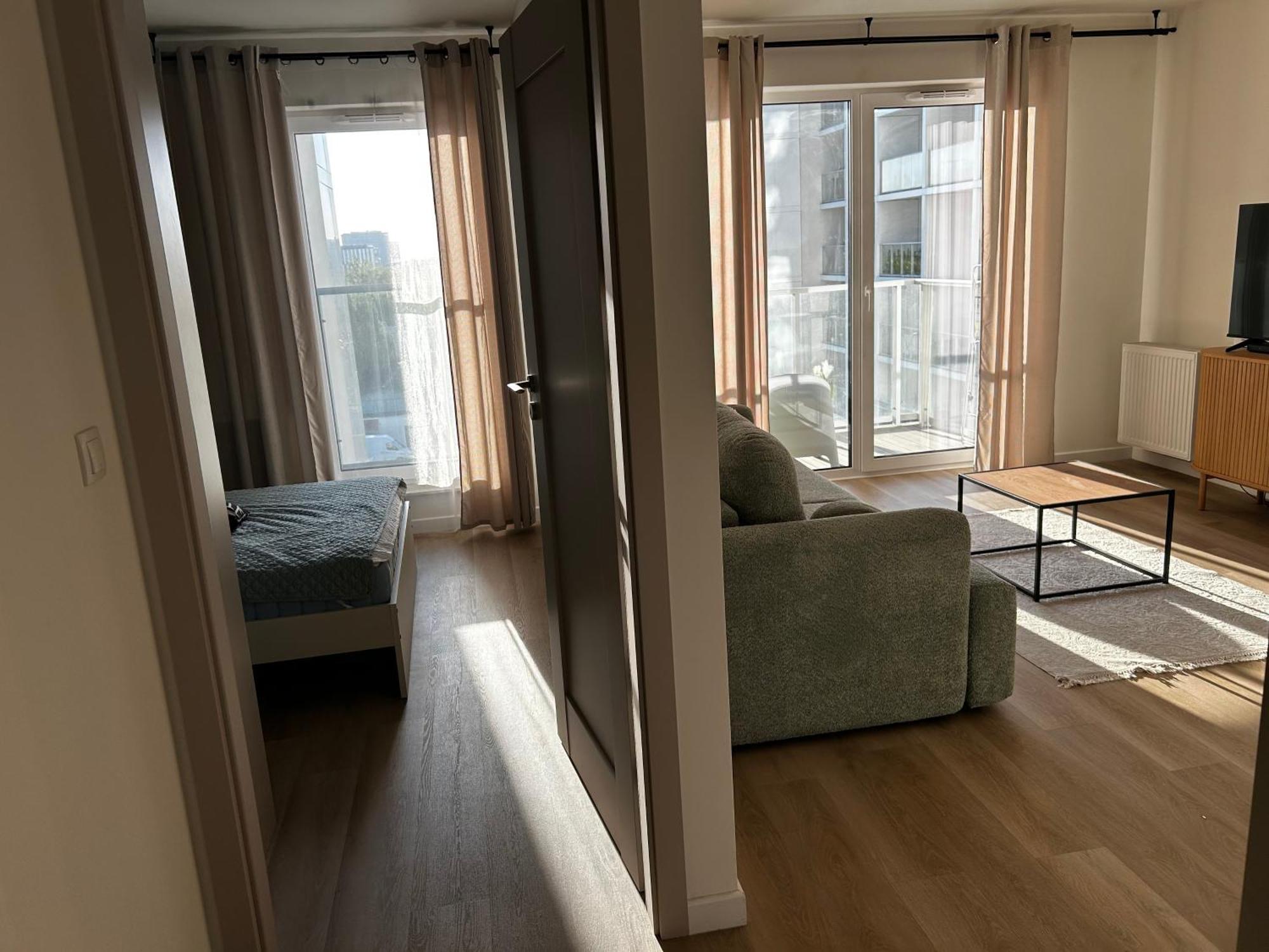 Komfortowy Z Balkonem I Parkingiem Apartment