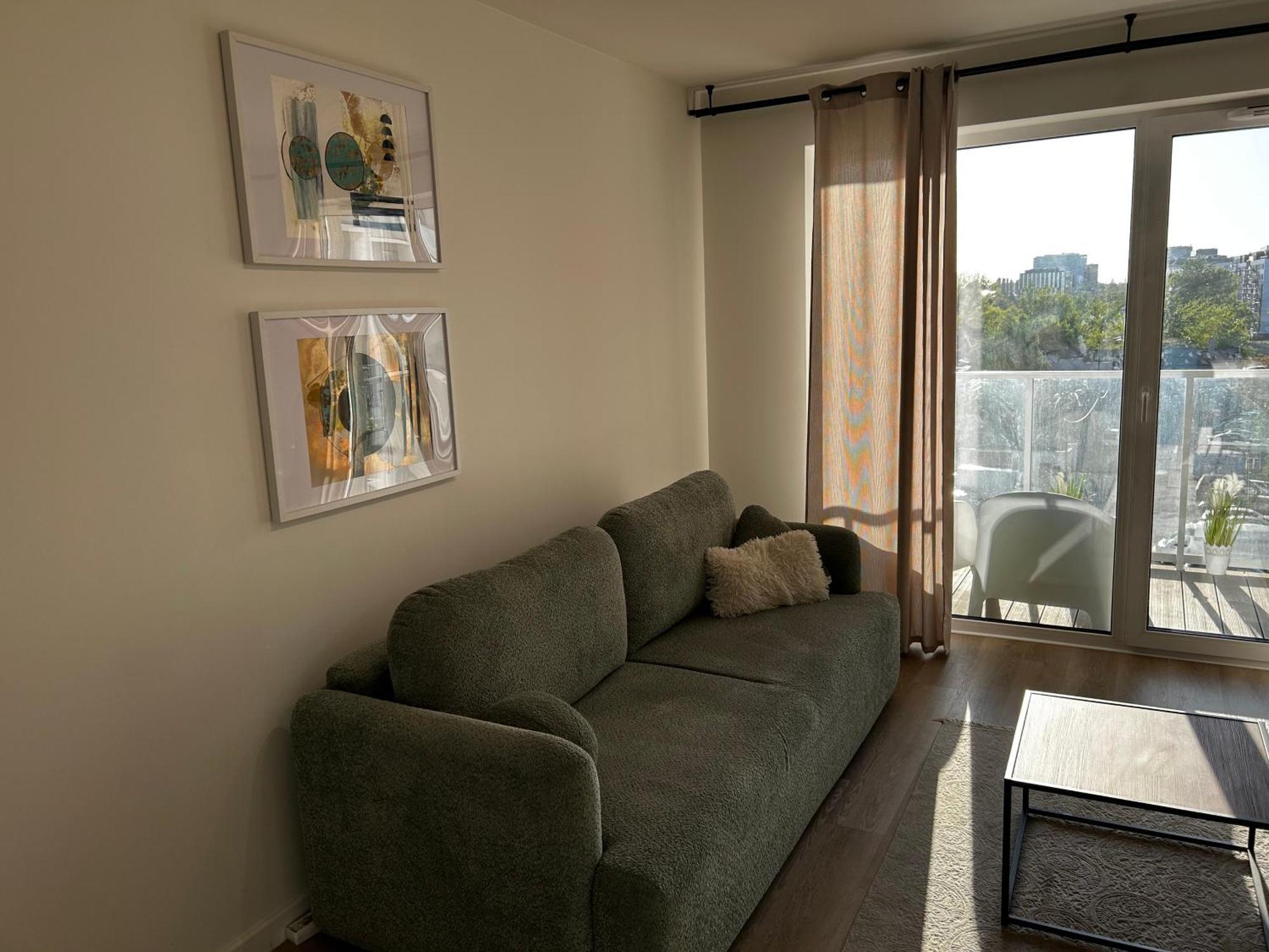 Apartment Komfortowy Z Balkonem I Parkingiem Breslau